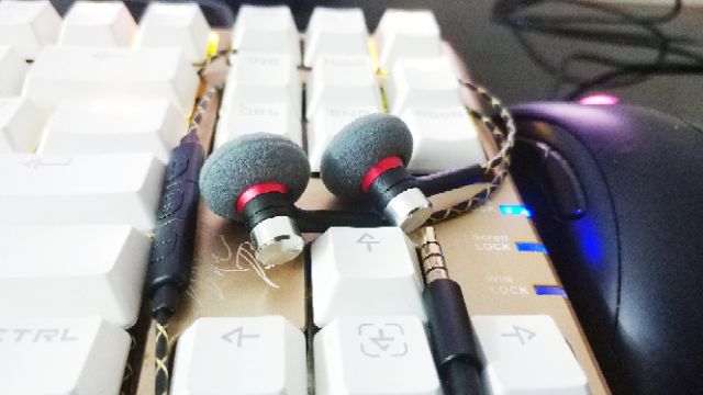 Tai nghe tự chế HK Ear Budy 2  - BH 06T