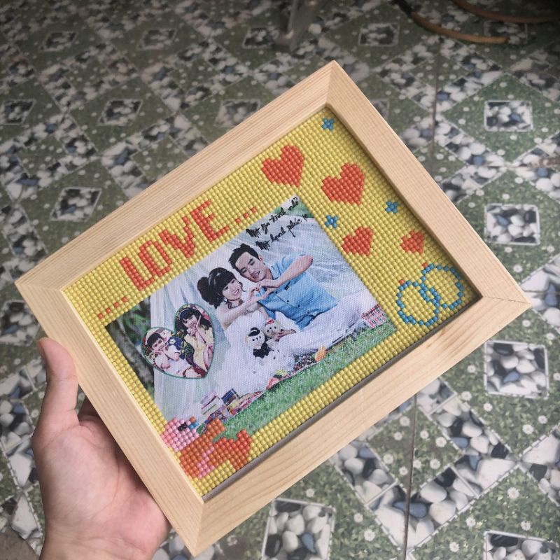 Tranh để bàn đính đá chân dung 15x20