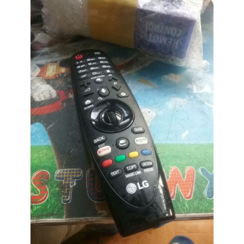 Remotetheo máy Điều khiển chuột LG Mode UJ 2017 MR650