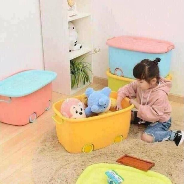Hộp nhựa đựng đồ có bánh xe tiện lợi