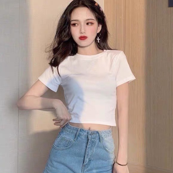 Áo thun trơn cổ tròn, áo crotop cho nữ dáng ôm body trơn 2 màu trắng đen freesize dễ mix đồ