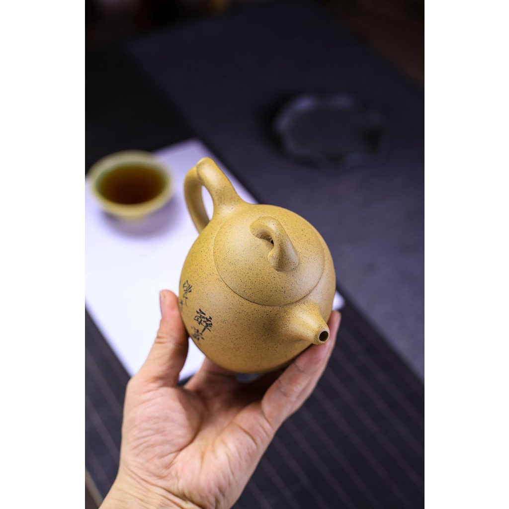 Ấm Tử Sa Nghi Hưng Tần Quyền Sư Đồ 320 ml (Chi Ma Đoạn)