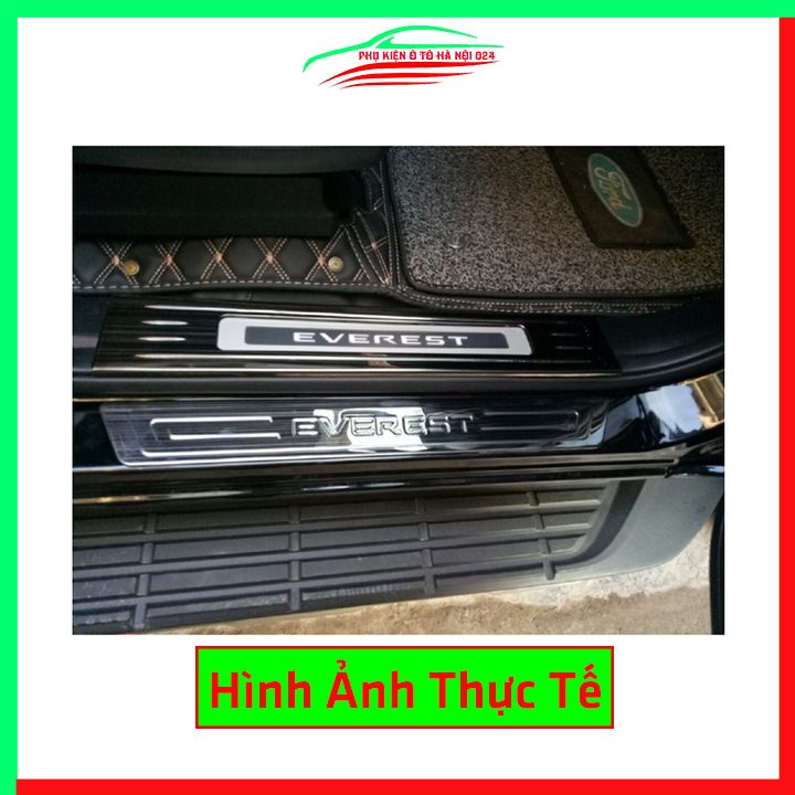 Ốp bậc cửa nẹp bước chân TITAN ô tô Ford Everest 2016-2021 chống trầy bảo vệ xe