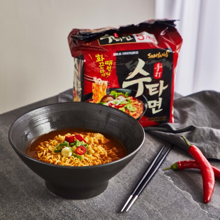 Lốc 5 Gói Mì Sutah Bò Cay Samyang (120g/gói)
