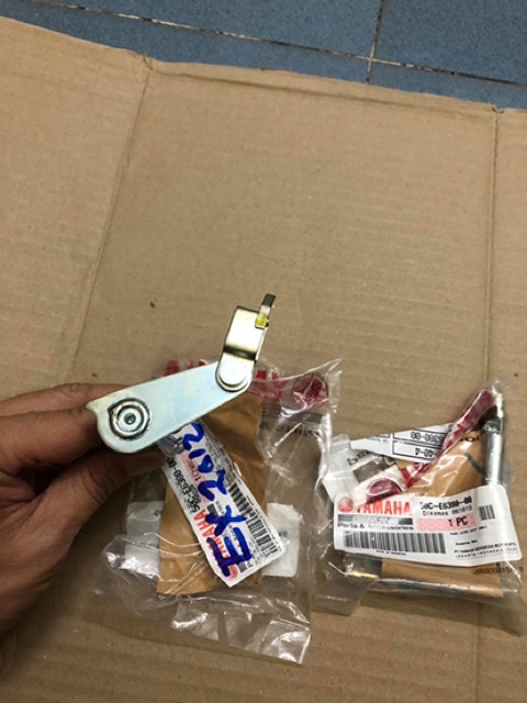 Cần cắt côn ex 135  hãng yamaha