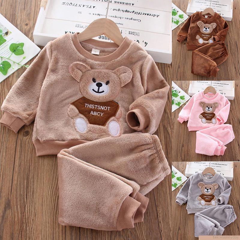 Bộ đồ ngủ gồm áo nỉ tay dài + quần dài họa tiết hoạt hình đáng yêu thời trang mùa đông cho bé 1-7 tuổi