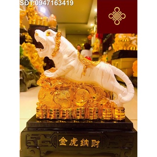 Tượng Hổ trắng phong thuỷ đứng trên túi tiền vàng tết nhâm dần2022