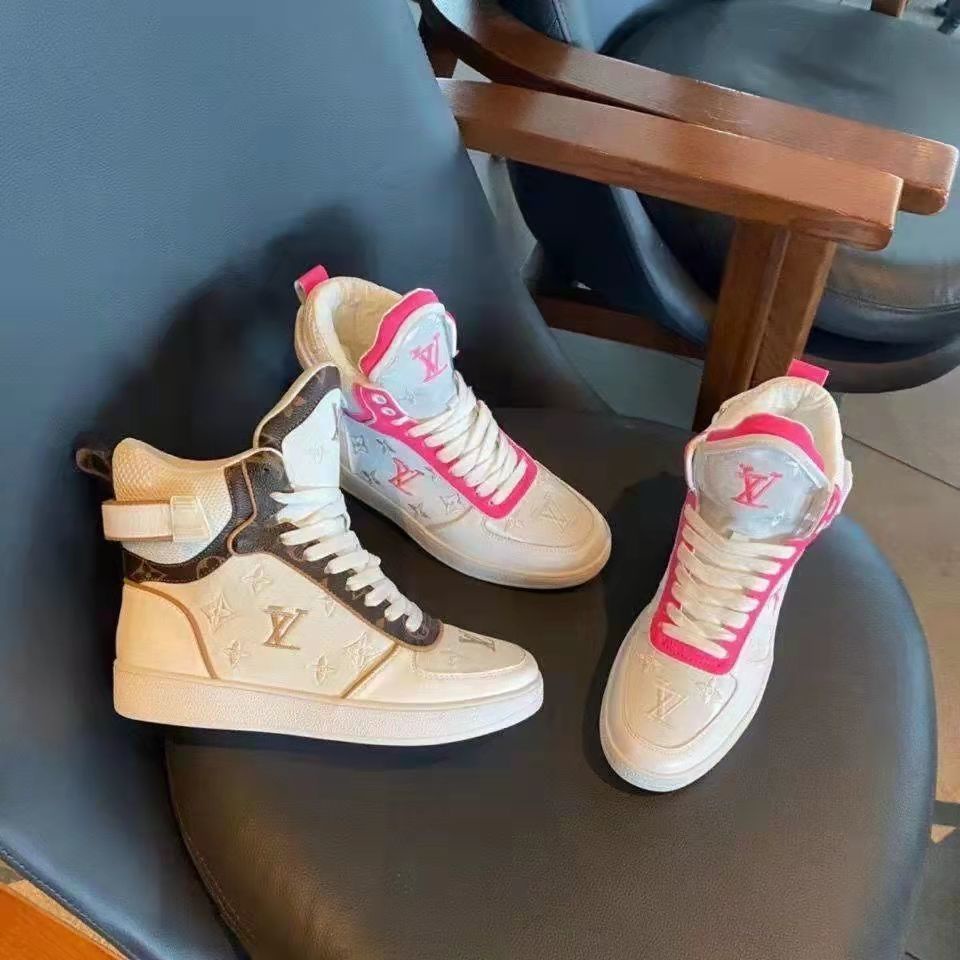 Giày Thể Thao Cổ Cao Mũi Tròn Buộc Dây Thời Trang Phong Cách Mới Cho Nữ