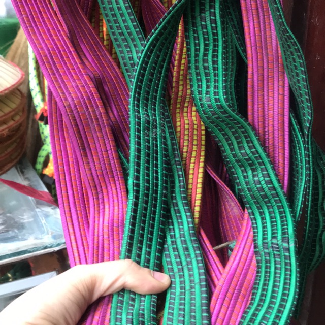 Dây có  bản to đại