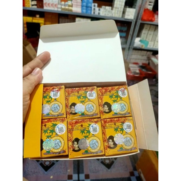 Kem Dưỡng Trắng Sâm Vàng Thái Lan Chính Hãng