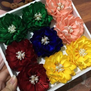 Hoa cài áo handmade cao cấp-Hoa cúc mix nhuỵ ngọc -Hoa 7cm- Cài váy đầm, áo dài
