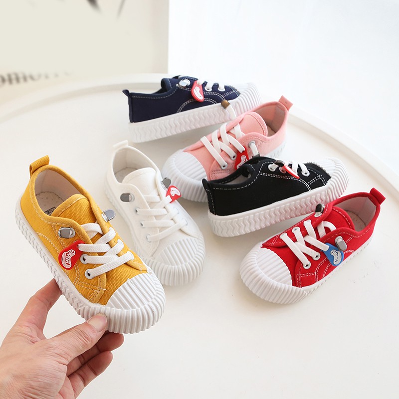 Giày sneaker đế mềm chống trượt cho bé tập đi