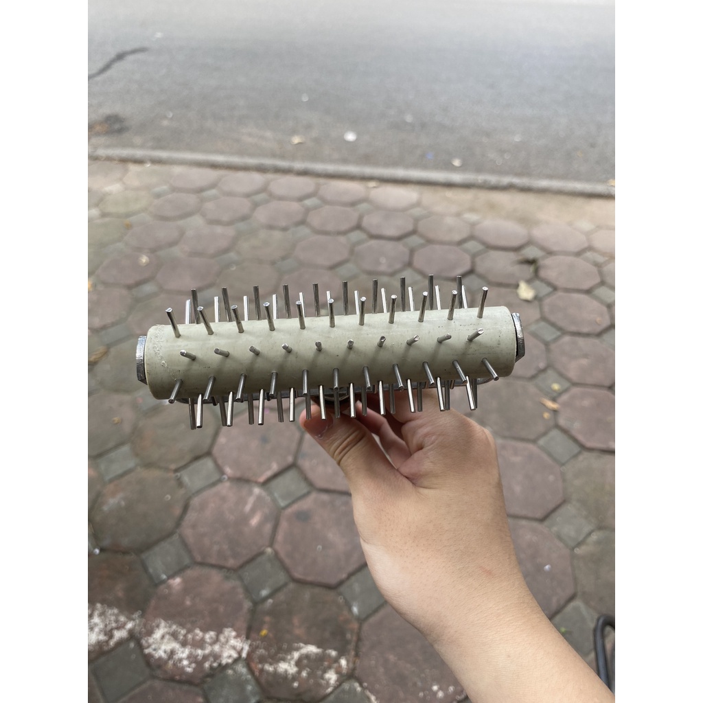 Con Lăn Đục Lỗ Inox Cán Gỗ K308