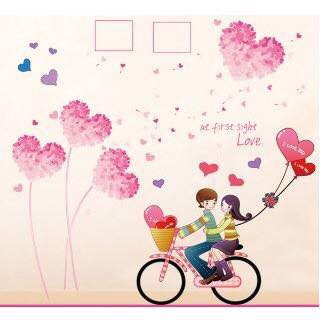 Decal dán tường Combo hoa trái tim + cặp đôi xe đạp