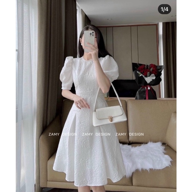 Váy Gấm tay ngắn viền ngọc