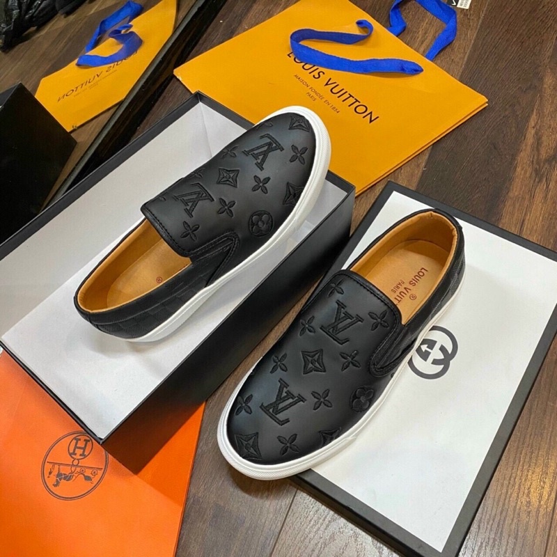 Giày lv nam da lộn thêu chữ đế đúc cao su nguyên khối hàng Fullbox.