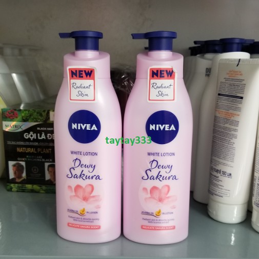 Sữa dưỡng thể dưỡng trắng NIVEA hương anh đào Dewy Sakura 350ml