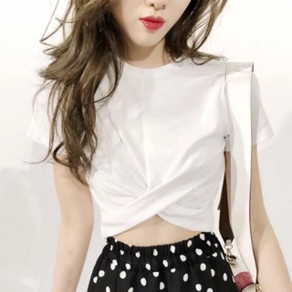 Áo thun xoắn eo