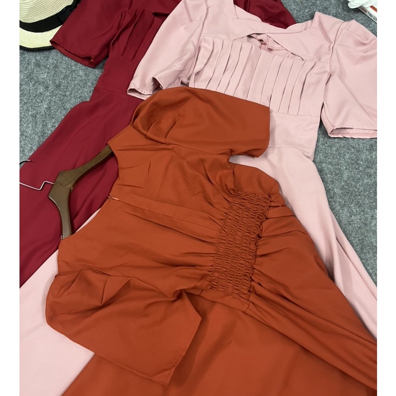 ĐẦM DỰ TIỆC XOÈ DÀI QUA GỐI XẾP LY KHOÉT CỰC