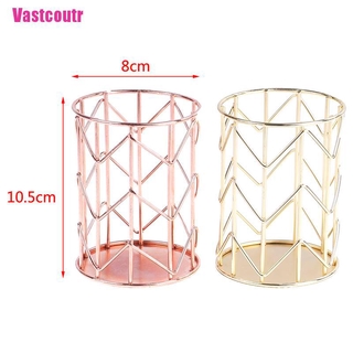 1 giá đỡ cọ trang điểm để bàn tiện dụng
