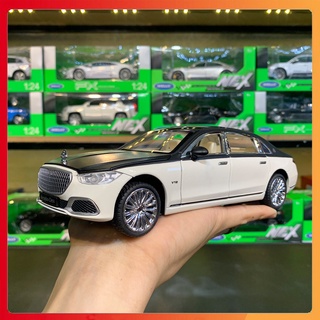 Mô hình xe Mercedes-Maybach S680 tỉ lệ 1:24 XHD