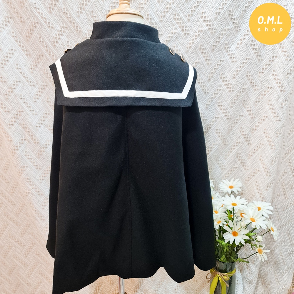 Áo khoác cape đen cổ viền trắng thời trang cá tính sang chảnh