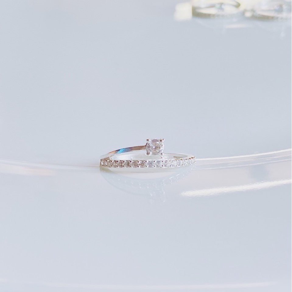 Nhẫn bạc nữ Evasilver đính đá sang trọng cá tính, chất liệu bạc ta thật sáng bóng