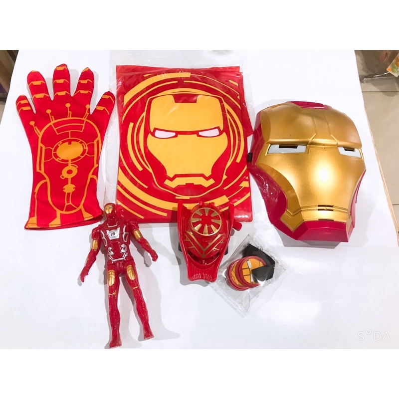 Áo choàng spider man, caption, Iron Man kèm gang tay, mô hình , mặt nạ, đồng hồ bắn đĩa