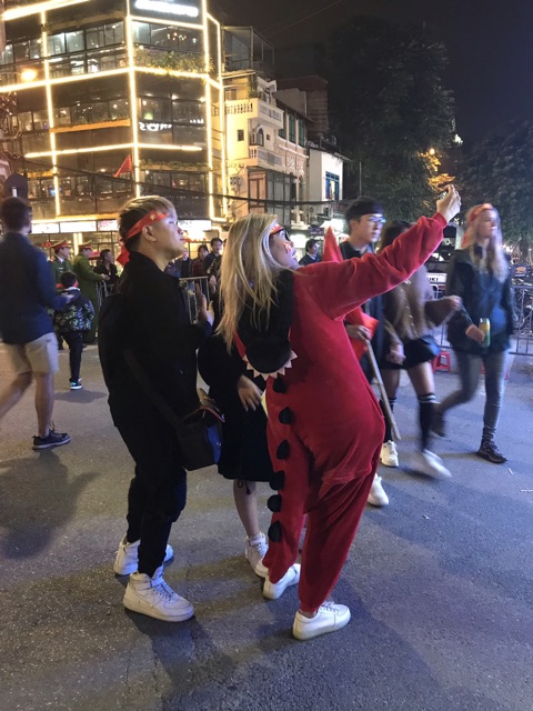 Bộ đồ khủng long đỏ siêu độc | BigBuy360 - bigbuy360.vn