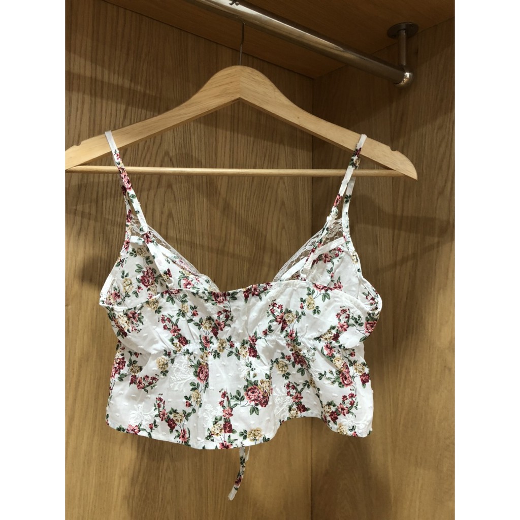 Áo Croptop cotton lụa "họa tiết thêu ren đen xẻ áo"