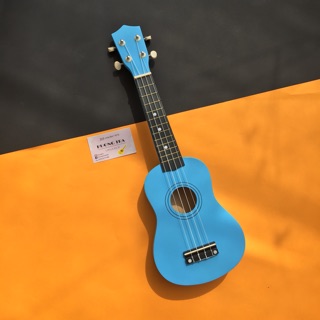 Đàn ukulele soprano xanh dương (Ảnh thật, có sẵn/tặng kèm phụ kiện, stickers random)