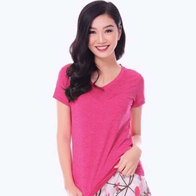 Áo thun thể thao nữ cổ tim thương hiệu Colo.
