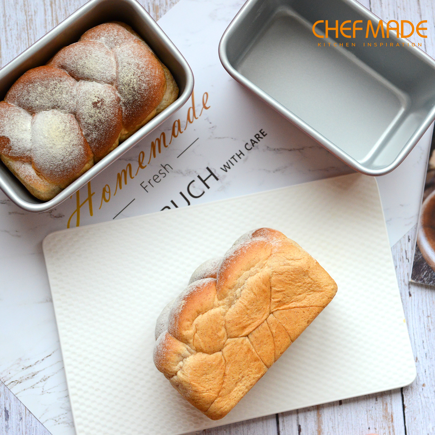 Dụng cụ nướng bánh mì hình chữ nhật CHEFMADE không dính bỏ lò màu vàng hồng WK9735 \ WK9736