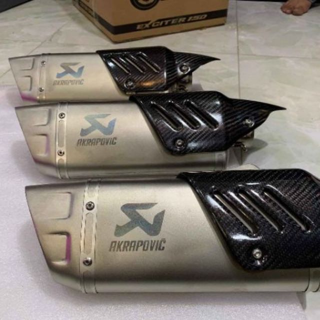 Pô nổ akra r1