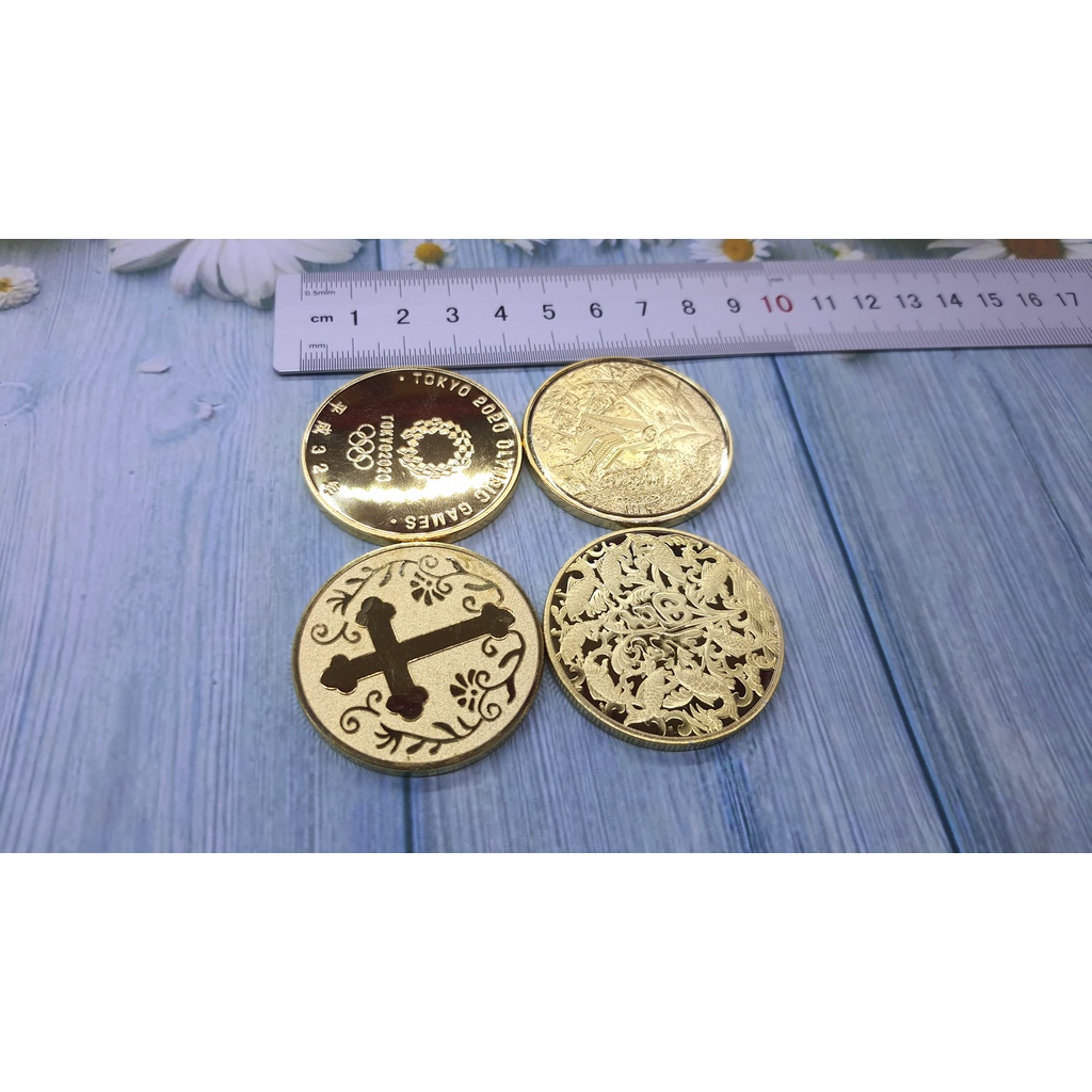 [ 3 - 5cm ] Đồng xu lưu niệm khắc hình hợp kim mạ màu nhiều mẫu ( có hộp nhựa ) - Baystore