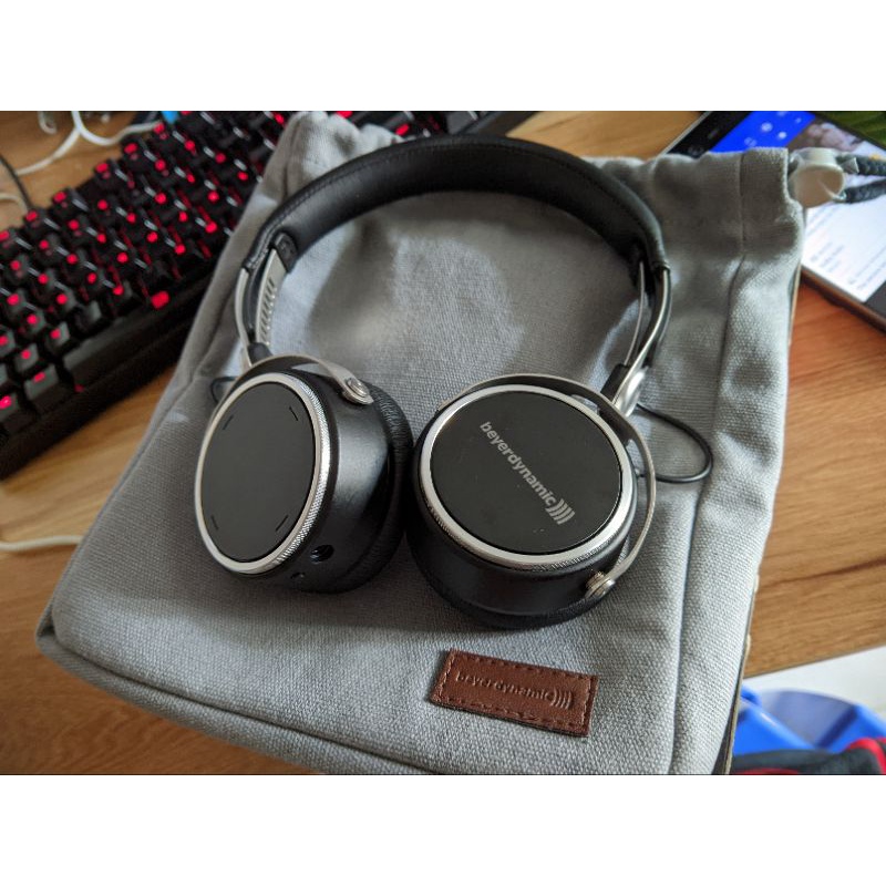 Tai nghe Beyerdynamic aventho wireless