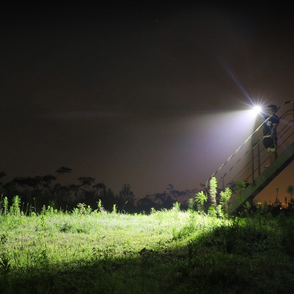 Đèn pin led dùng chung pin MAKITA 18v, Sử Dụng Pin Máy Công Cụ - Không Kèm Pin