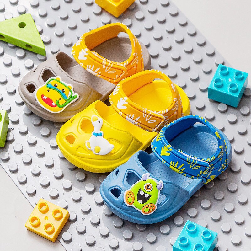 Dép sandal trẻ em siêu nhẹ Cheerful Mario TRADD chống trơn trượt cho bé mã VG99