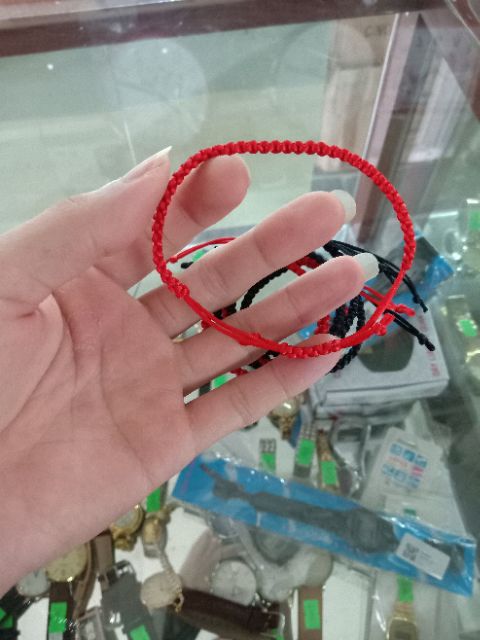 Vòng tay dây bện nam nữ chỉ đỏ (đen) may mắn cho người đeo | BigBuy360 - bigbuy360.vn