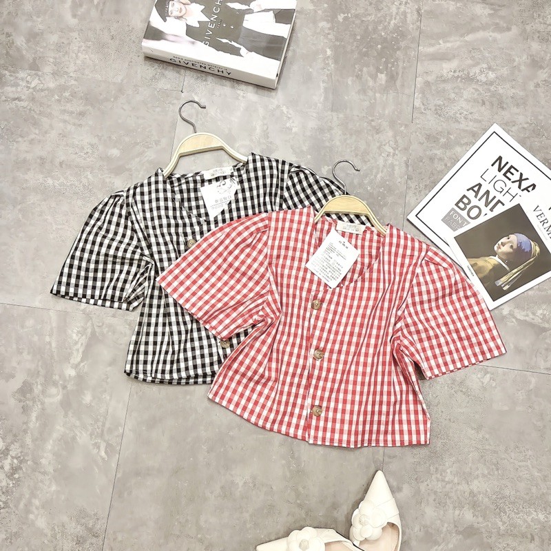 ÁO SƠ MI KẺ CARO CỔ V CÚC CHÉO
