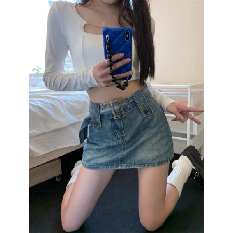Chân váy denim cao bồi thắt lưng đeo hông dáng chữ A cá tính