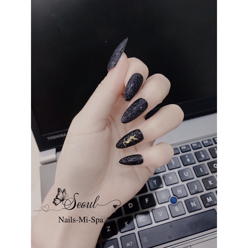Nail box móng úp sẵn