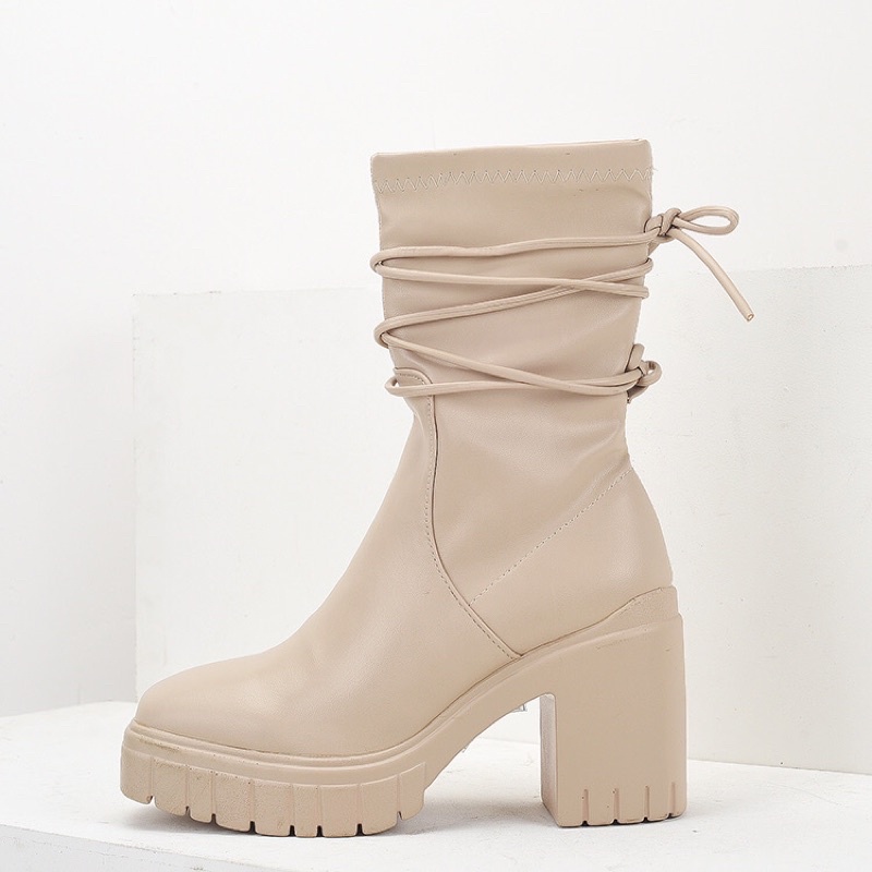 Boots da mềm cổ lửng buộc dây . xuất uk