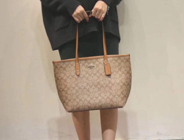 Túi Coach Shopper City Zip Tote