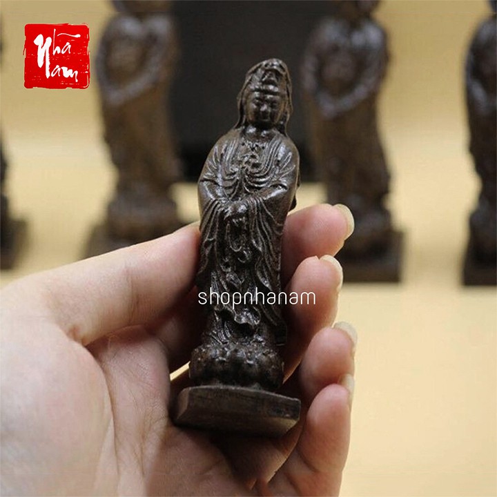 Tượng Quan Âm bằng gỗ trang trí phong thủy