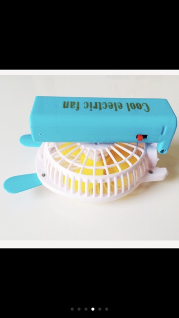 Quạt Mini Cầm Tay Chạy Bin | BigBuy360 - bigbuy360.vn