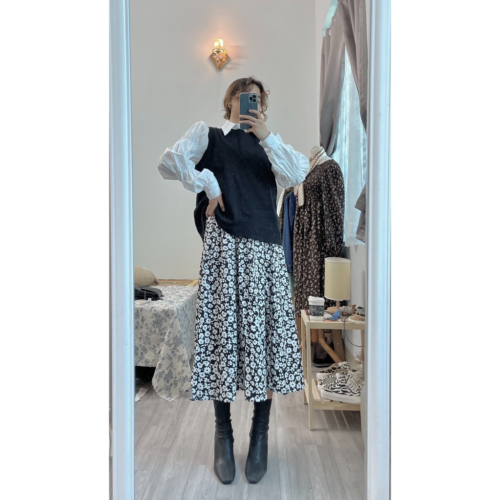 kumi,vn SET ĐEN áo len gile đen xẻ sau + áo sơ mi + chân váy hoa Hàn Quốc