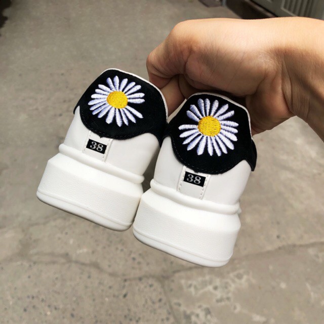 Giày - [Tặng hộp, bill, móc khoá] Giày thể thao MC hoa cúc    ?   2020 new