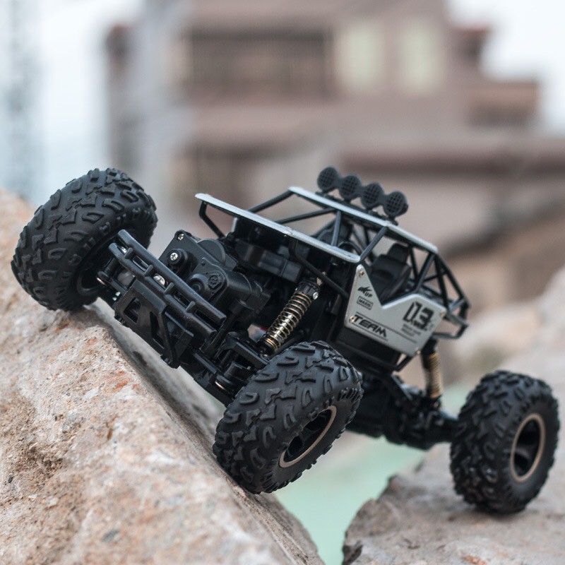 Ô TÔ ĐỊA HÌNH OFF-ROAD ĐIỀU KHIỂN TỪ XA 1:16