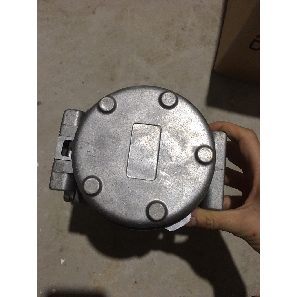 Lốc điều hoà dùng cho xe Đông Lạnh Daihatsu Mitsu đời cũ